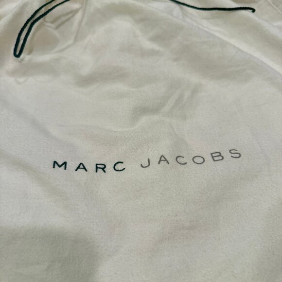 MARC JACOBS BLACK LEATHER GUNMETAL BUCKLE AND BUTTONHOLE HOBO BAG LARGE - Picture 3 of 16